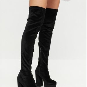 Over the knee boots with platform - black size 6